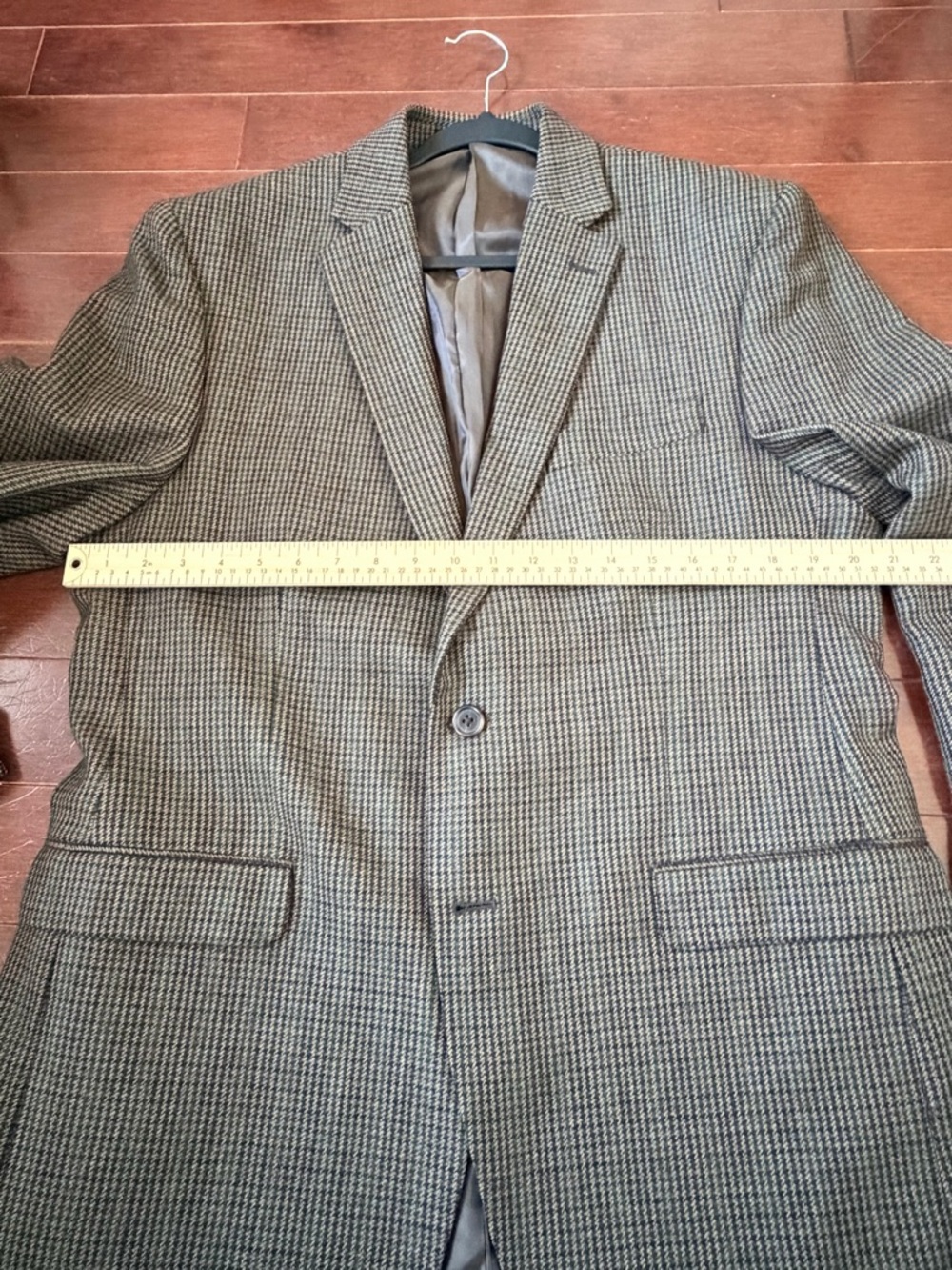 Lauren Ralph Lauren Men's Tan & Brown Houndstooth Sport Coat - Picture 8 of 8